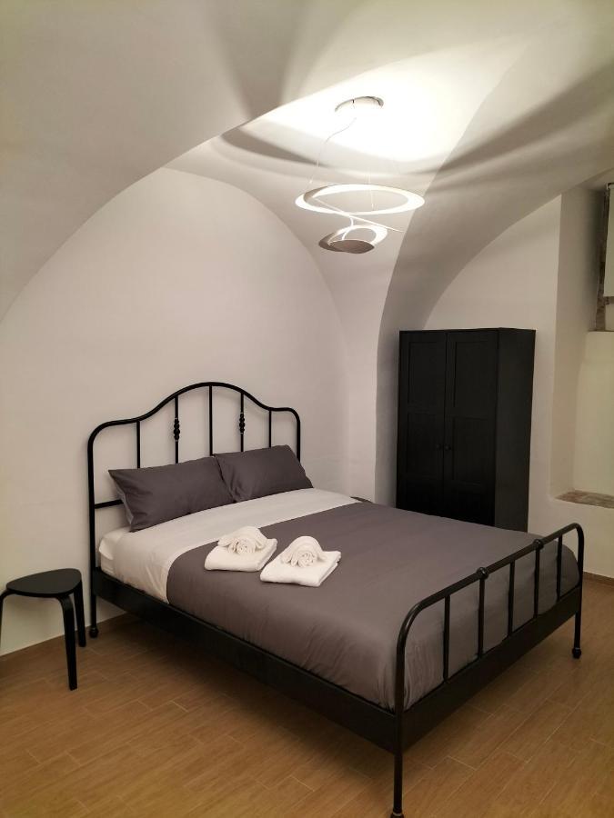 Antica Dimora Lombardi 2 Apartment Bari Luaran gambar
