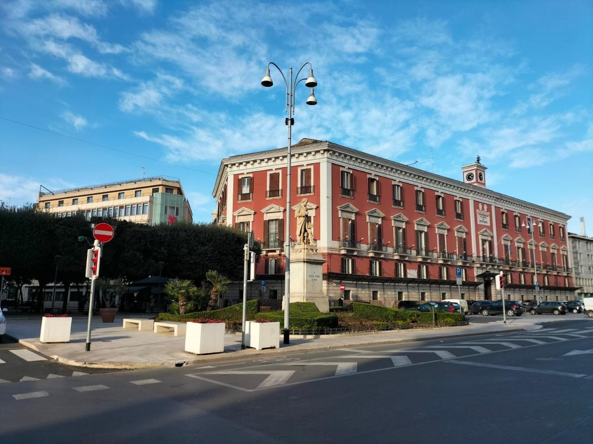 Antica Dimora Lombardi 2 Apartment Bari Luaran gambar