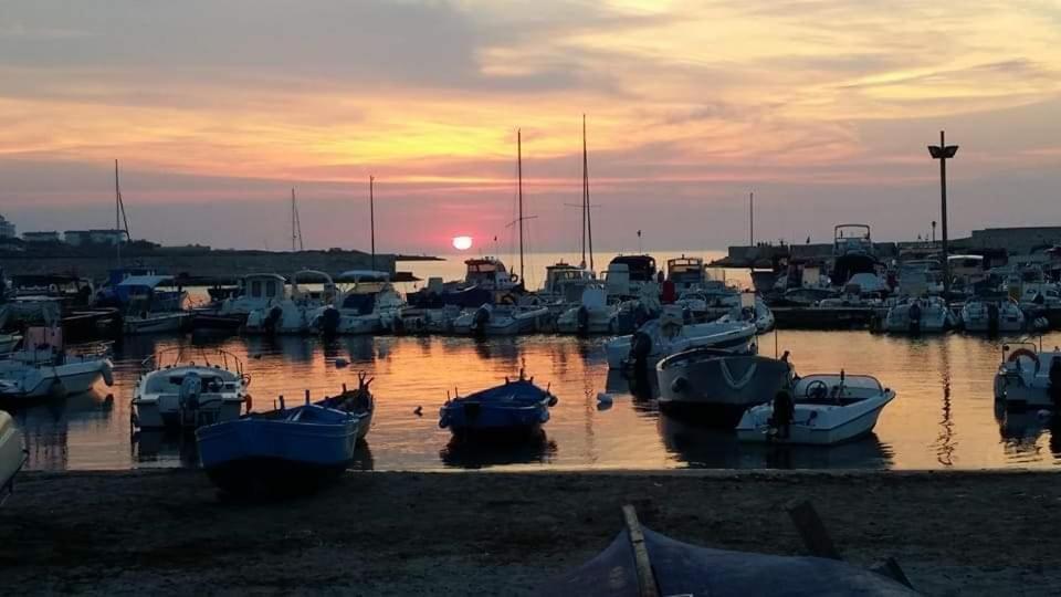 Antica Dimora Lombardi 2 Apartment Bari Luaran gambar